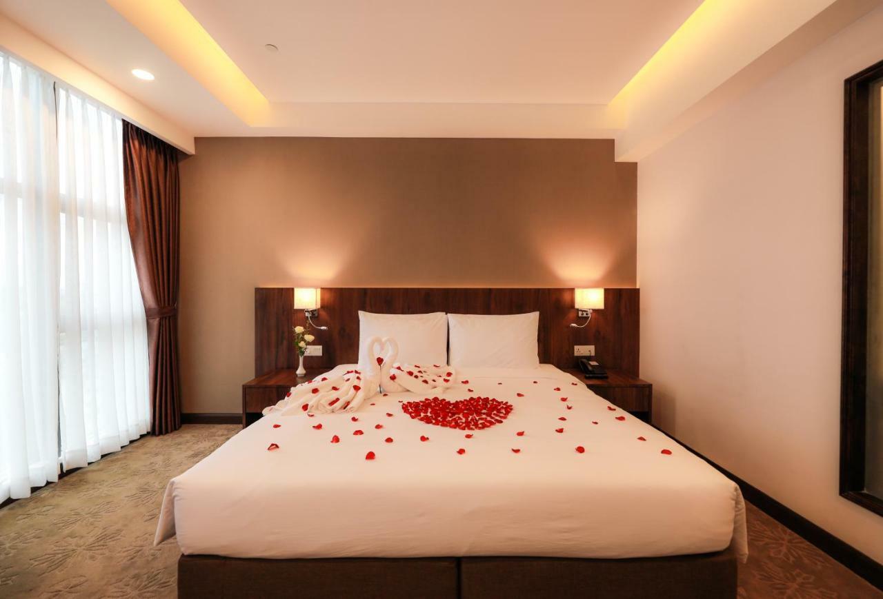 Hlaine Tet Hotel Yangon Exterior photo