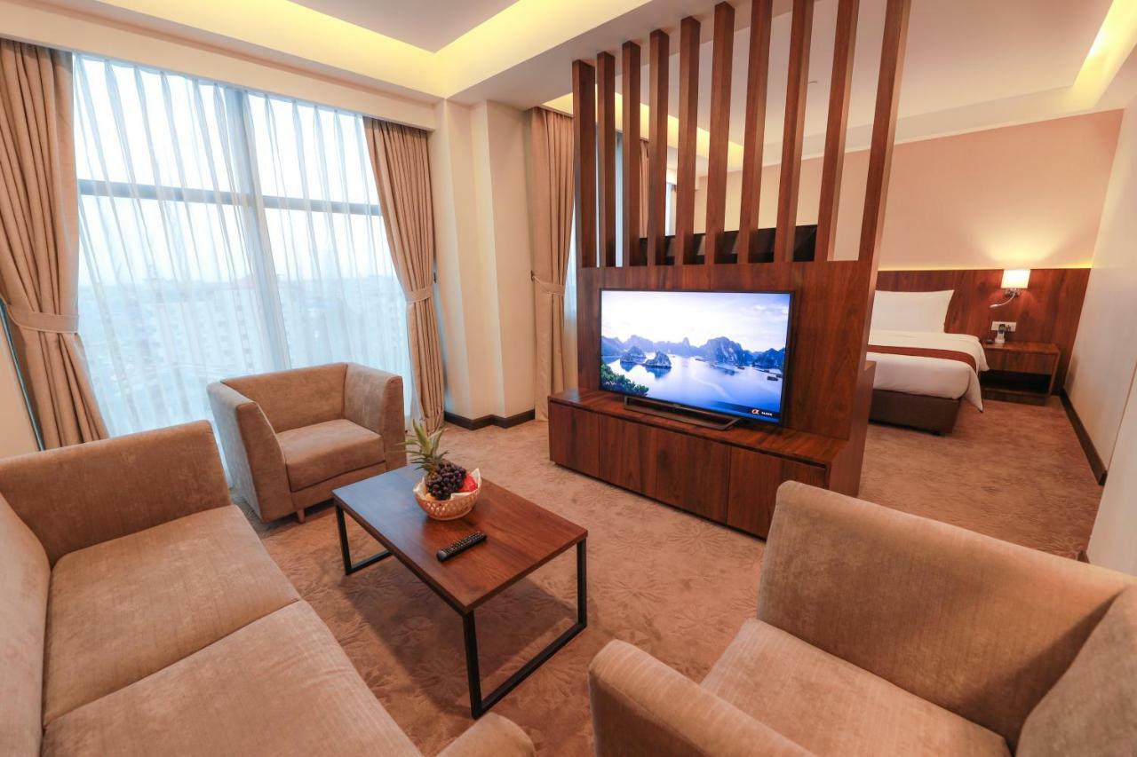 Hlaine Tet Hotel Yangon Exterior photo