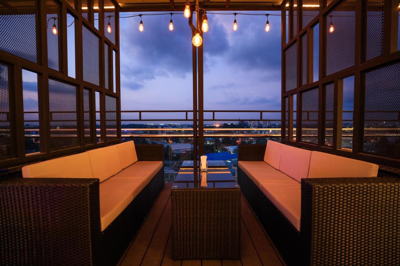 Hlaine Tet Hotel Yangon Exterior photo