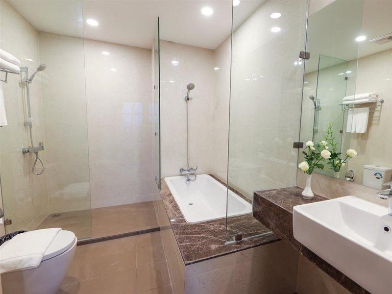 Hlaine Tet Hotel Yangon Exterior photo